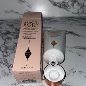 NWT Charlotte Tilbury Magic Body Cream
Never used
Still in box
100% authentic